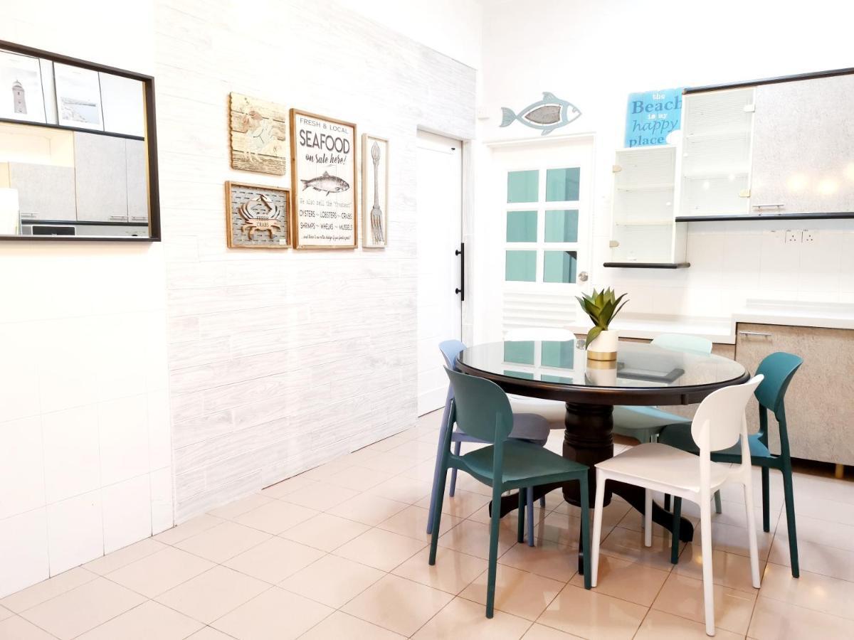 527 Beachhouse L 5 Bedroom With Swimming Pool - 3Min Walk To The Beach タンジュンブンガ エクステリア 写真