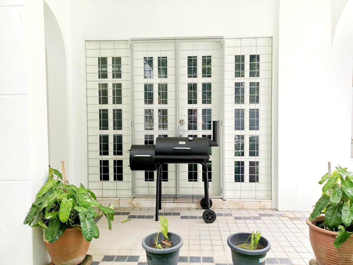 527 Beachhouse L 5 Bedroom With Swimming Pool - 3Min Walk To The Beach タンジュンブンガ エクステリア 写真